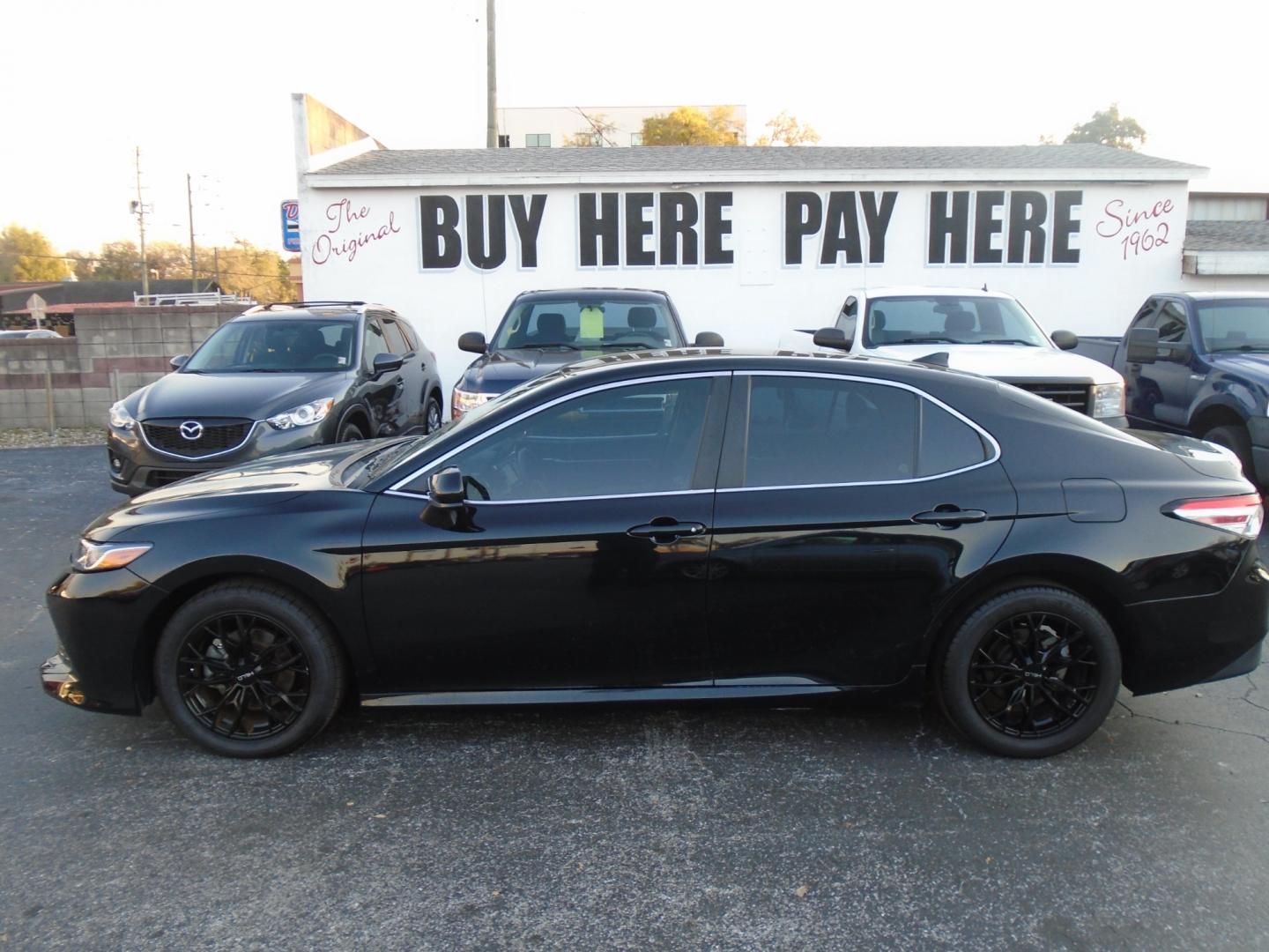 2020 Toyota Camry LE (4T1C11AK0LU) with an 2.5L L4 DOHC 16V engine, 8A transmission, located at 6112 N Florida Avenue, Tampa, FL, 33604, (888) 521-5131, 27.954929, -82.459534 - Photo#0